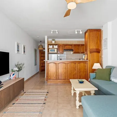 Apartmán Bright 1br With Ocean Views & Pool *
