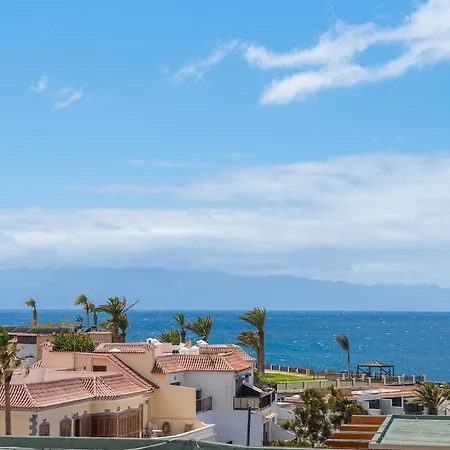 Bright 1br With Ocean Views & Pool